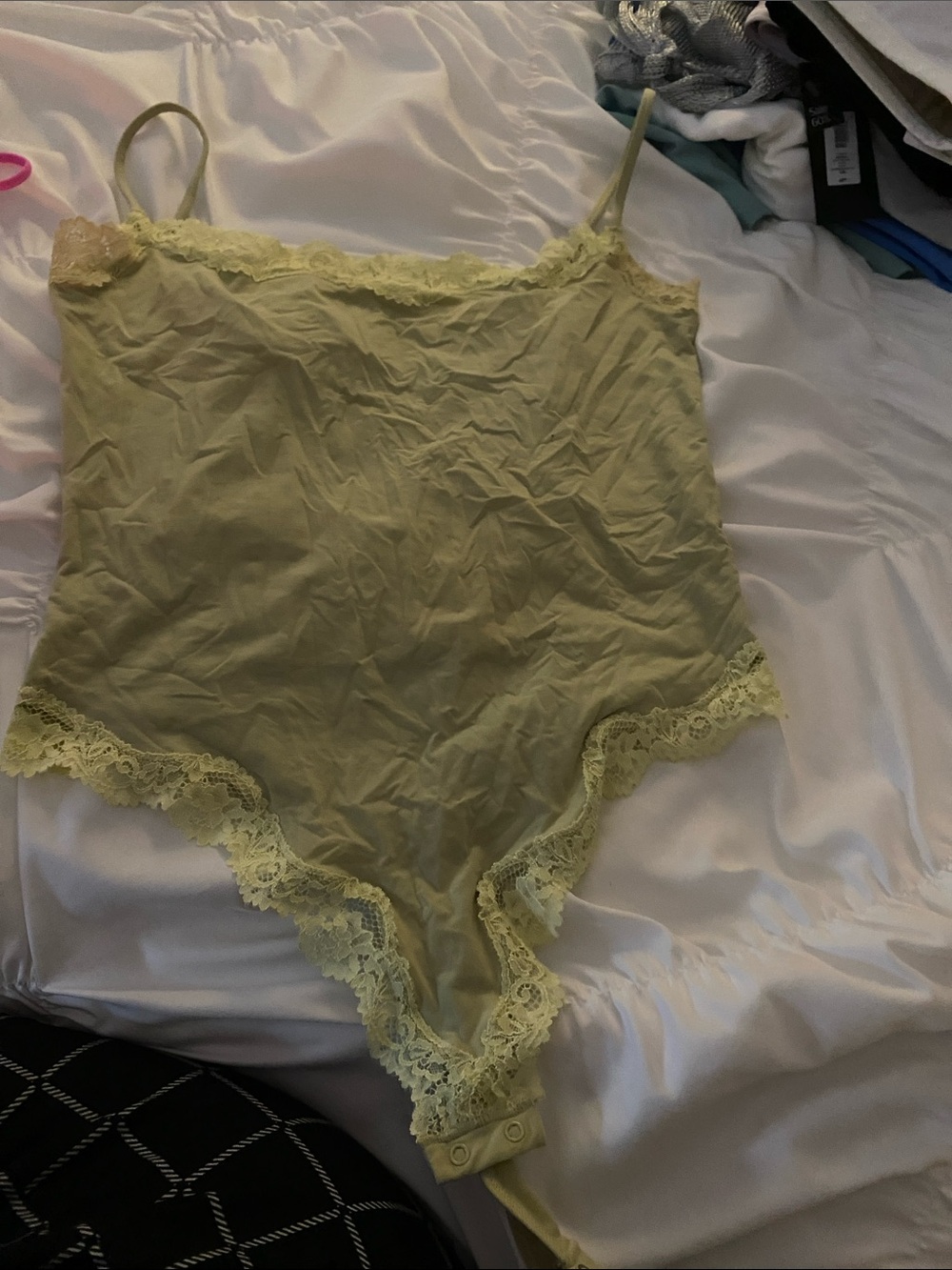 SKIMS Lace-Trim Satin Chemise in Pale Yellow